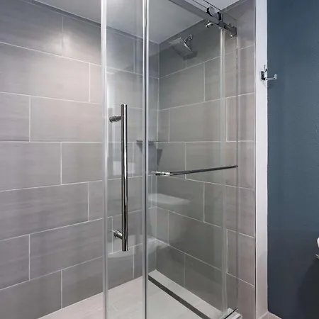 Hilton Beachfront Resort & Spa Hilton Head Island Exterior photo A shower enclosure